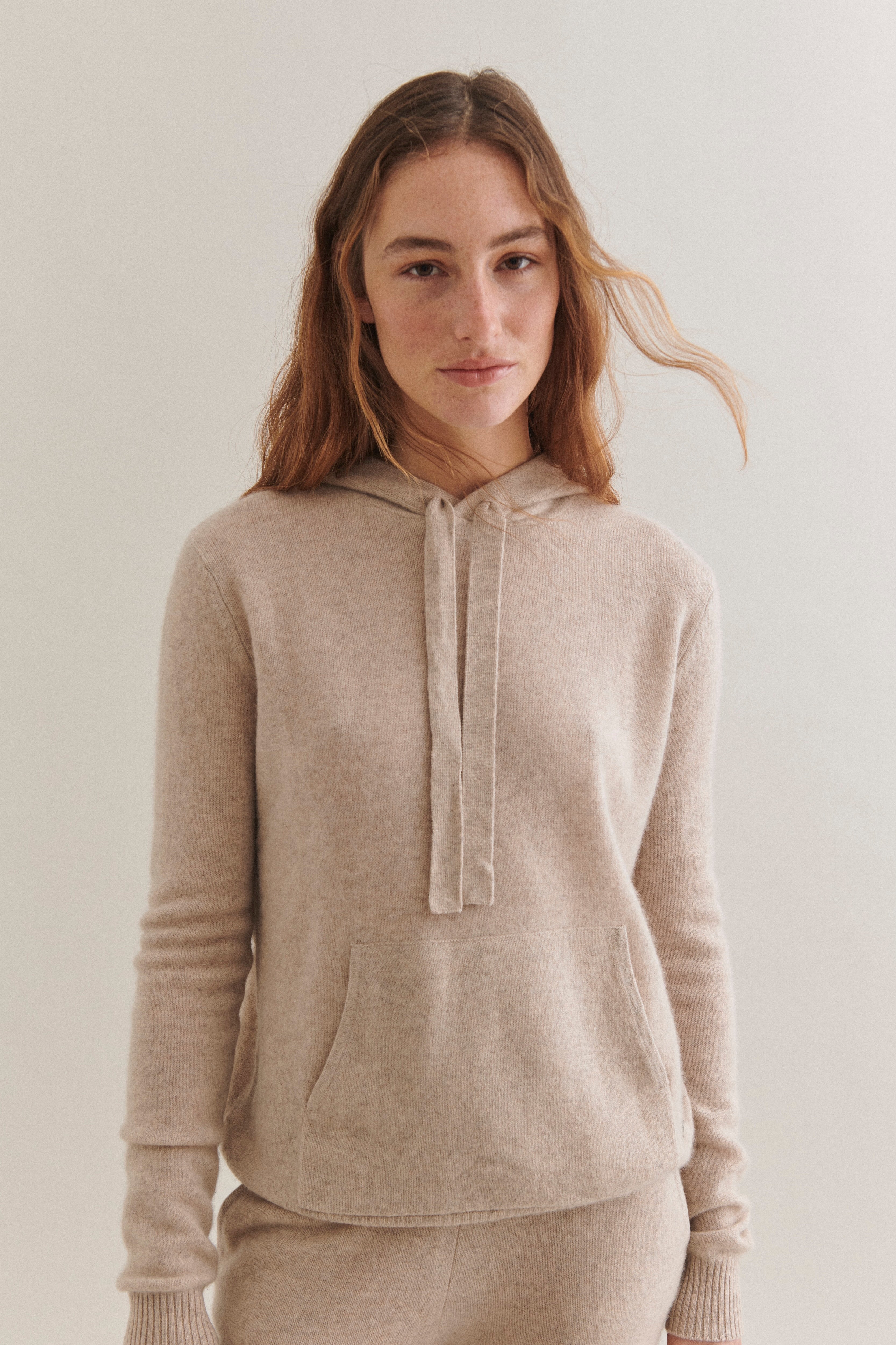 Beta Studios Adele Hoodie Cashmere Tops Sand Melange