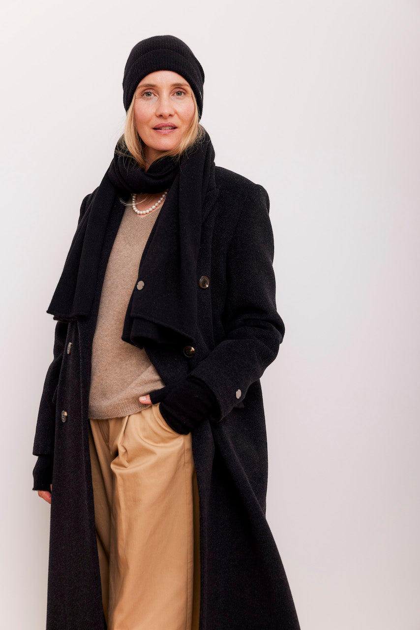 Beta Studios Aja Long Scarf Accessories Cashmere Navy