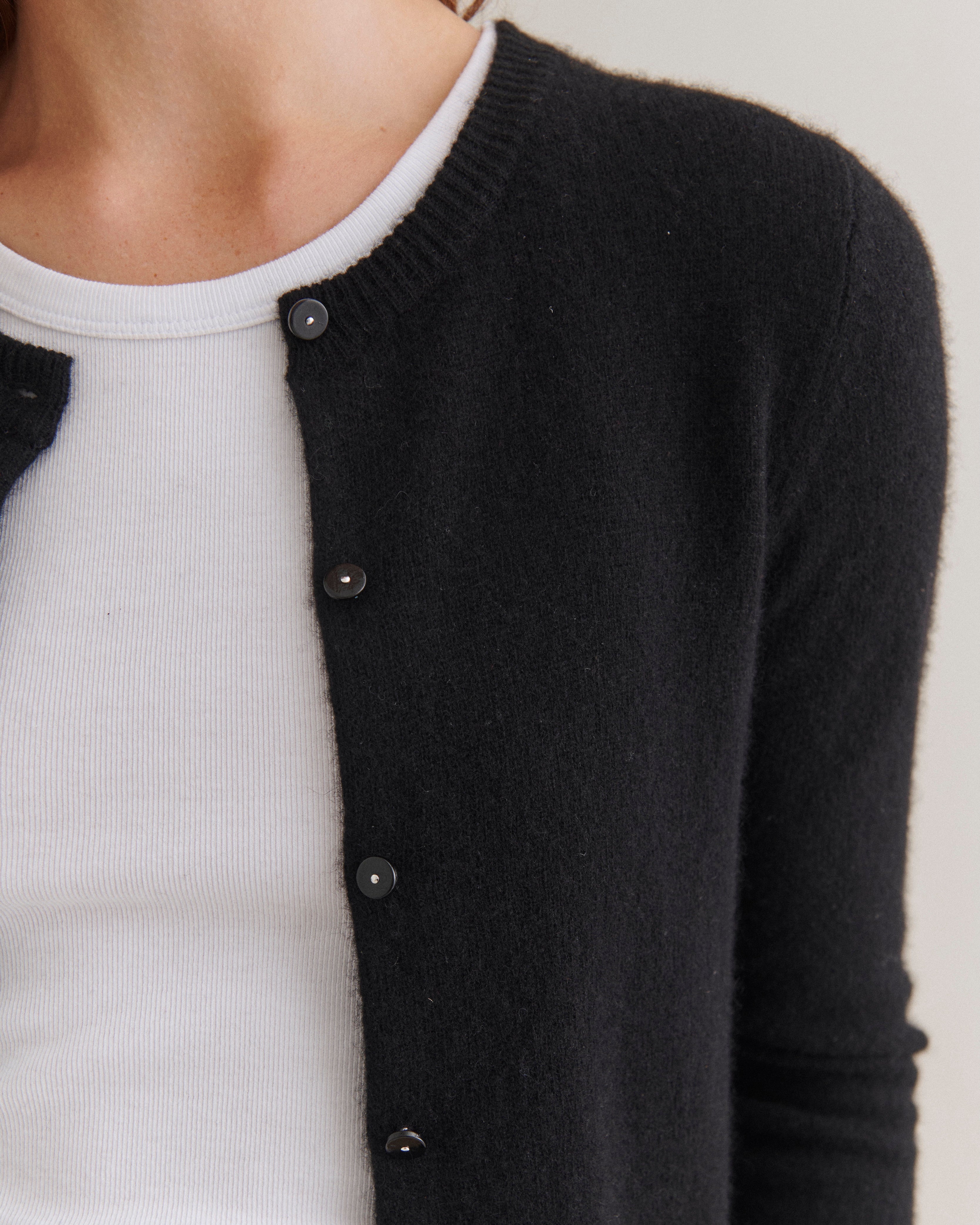 Beta Studios Alice Classic Cardigan Cashmere Tops Black