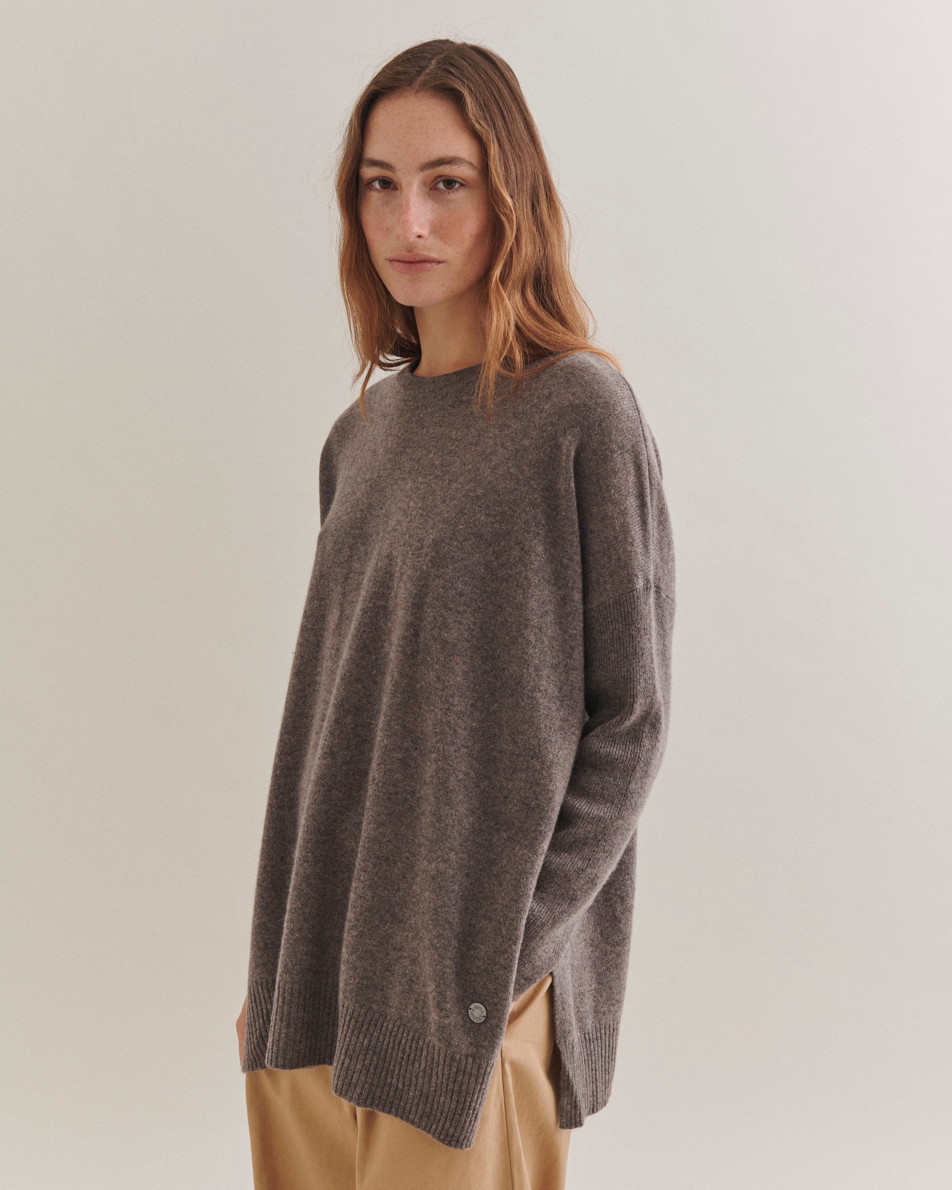 Beta Studios Berta Oversize O-neck top Cashmere Tops Mole
