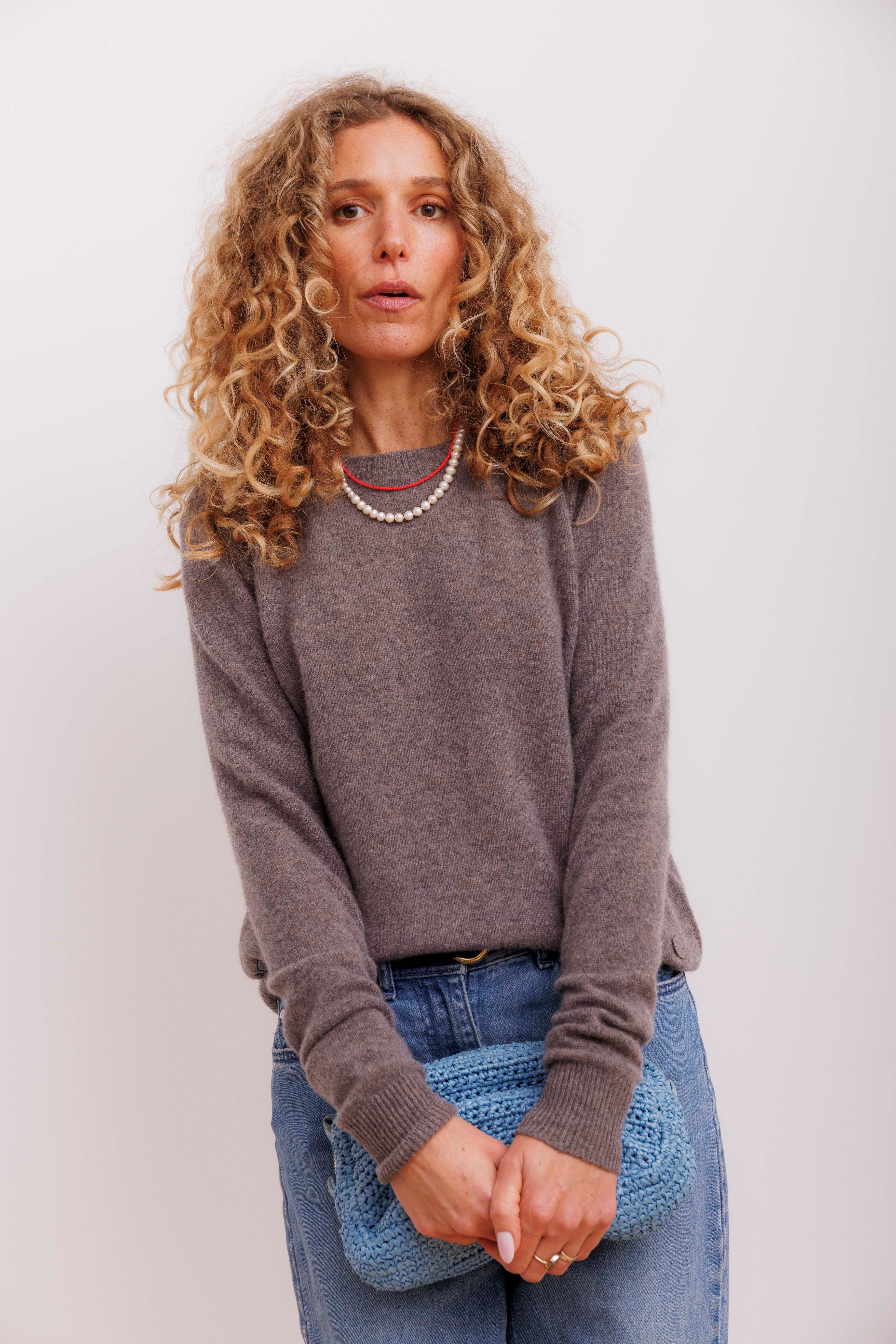 Beta Studios Abbie O-neck Basic Cashmere Tops Mole