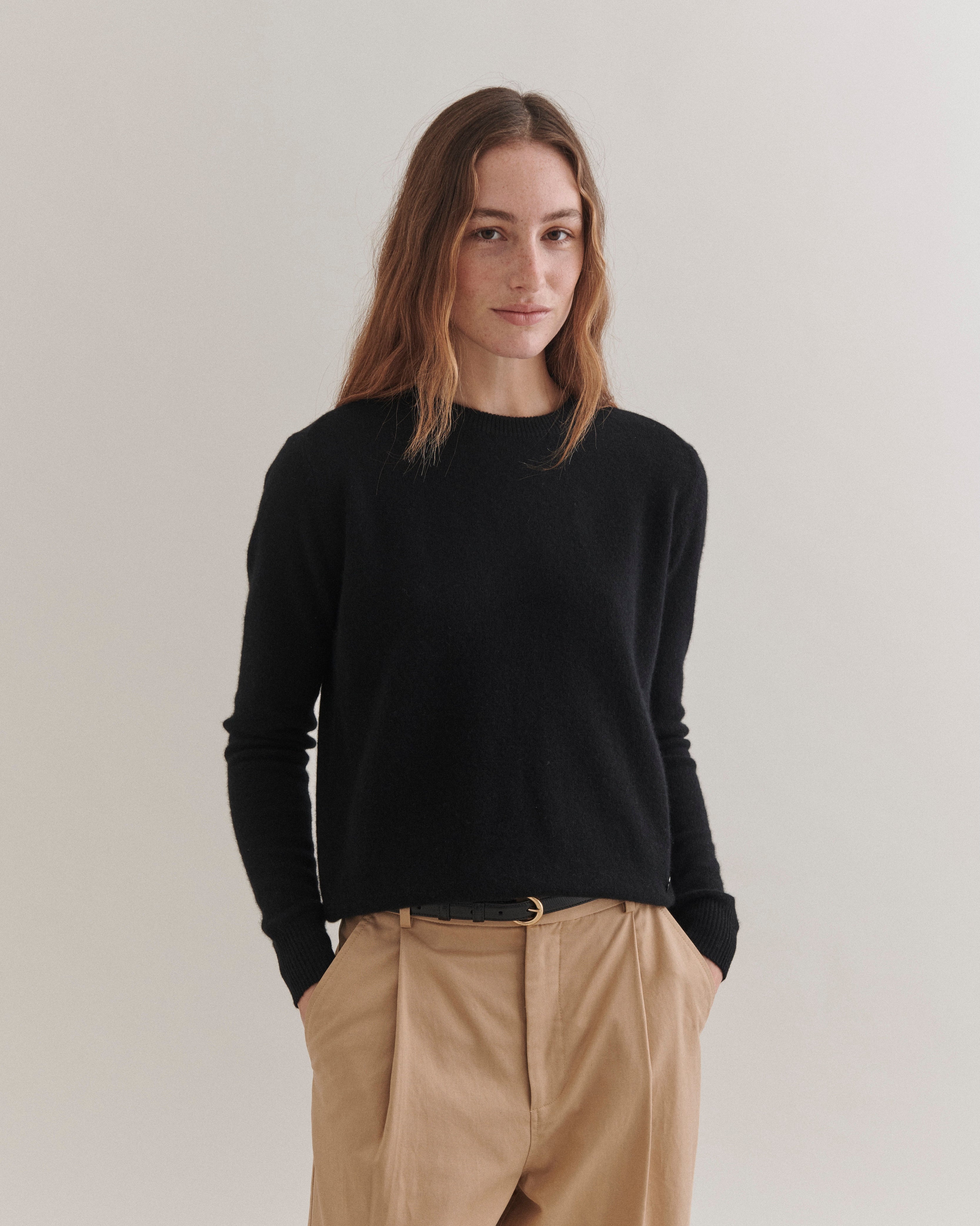 Beta Studios Abbie O-neck Basic Cashmere Tops Black