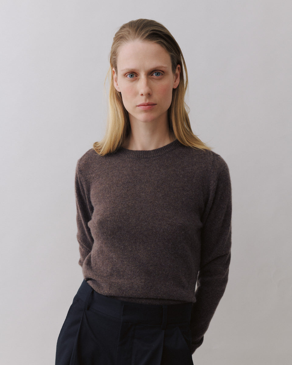 Beta Studios Abbie O-neck Basic Cashmere Tops Walnut