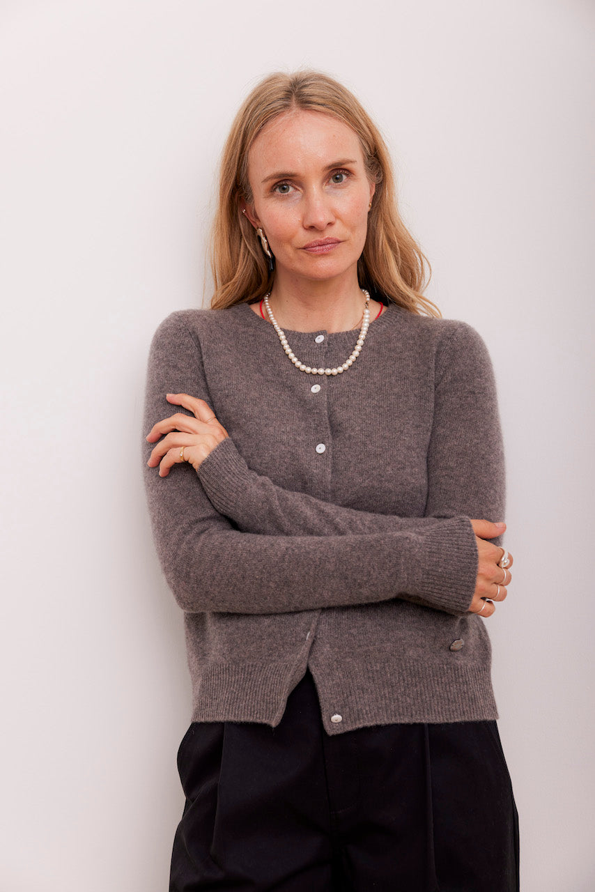 Beta Studios Alice Classic Cardigan Cashmere Tops Mole