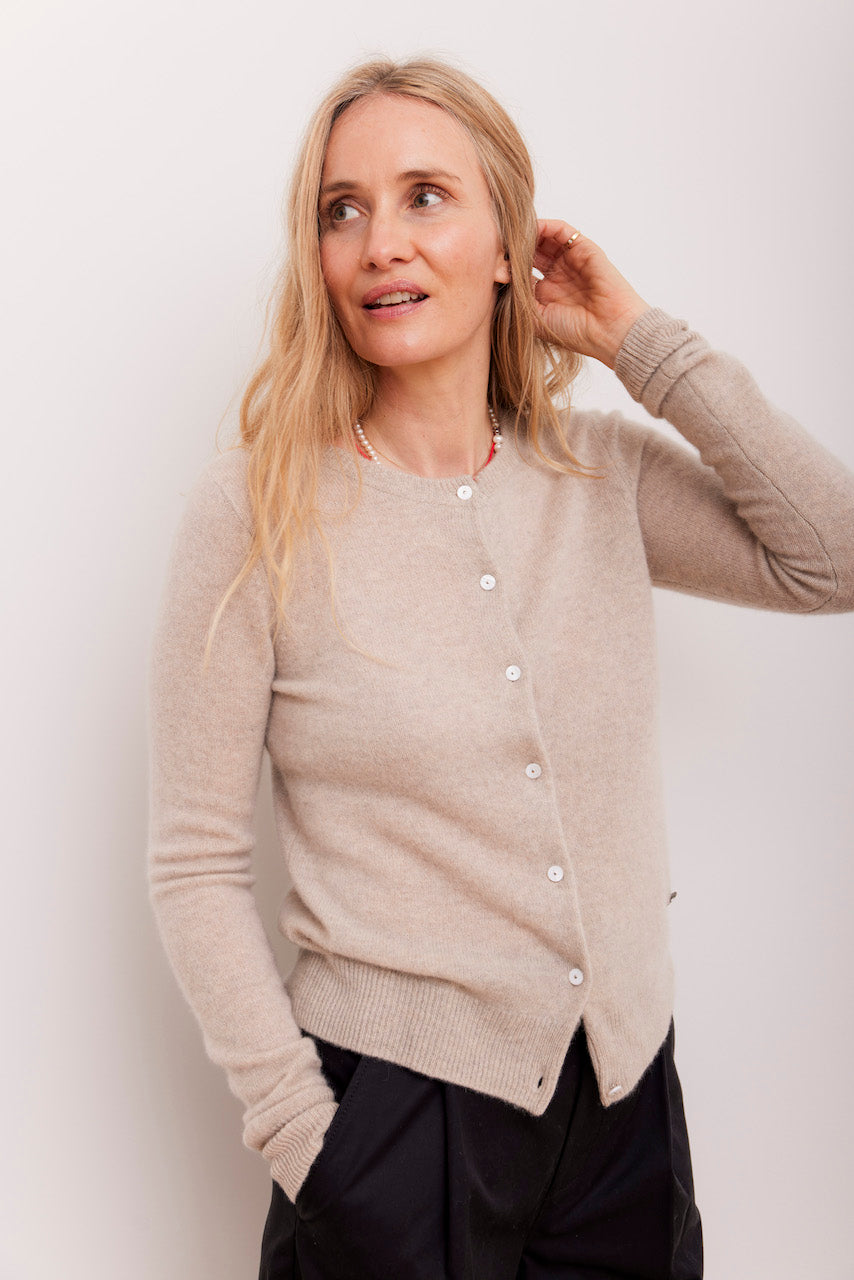 Beta Studios Alice Classic Cardigan Cashmere Tops Sand Melange
