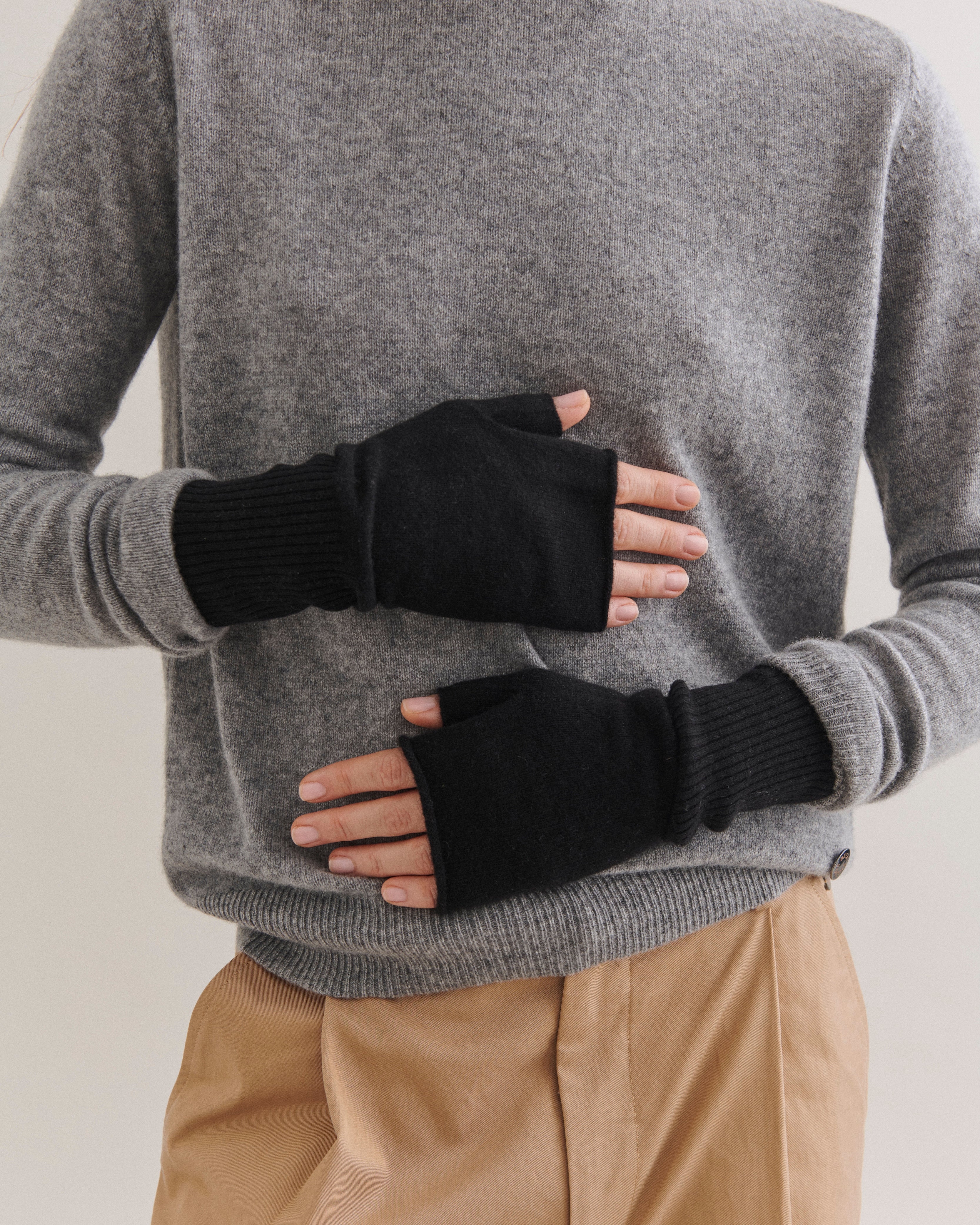 Beta Studios Alina Fingerless Gloves Accessories Cashmere Black