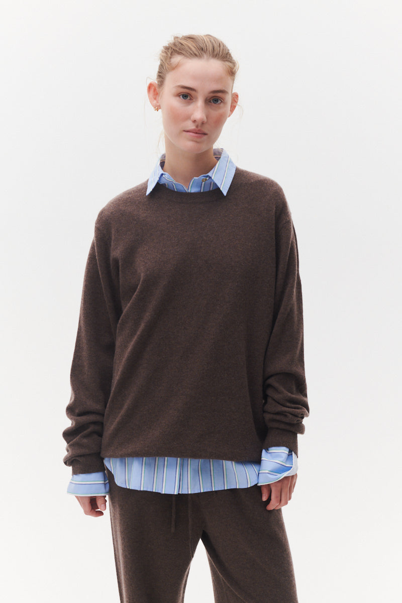 Beta Studios Carl O-neck cashmere Cashmere Tops Walnut