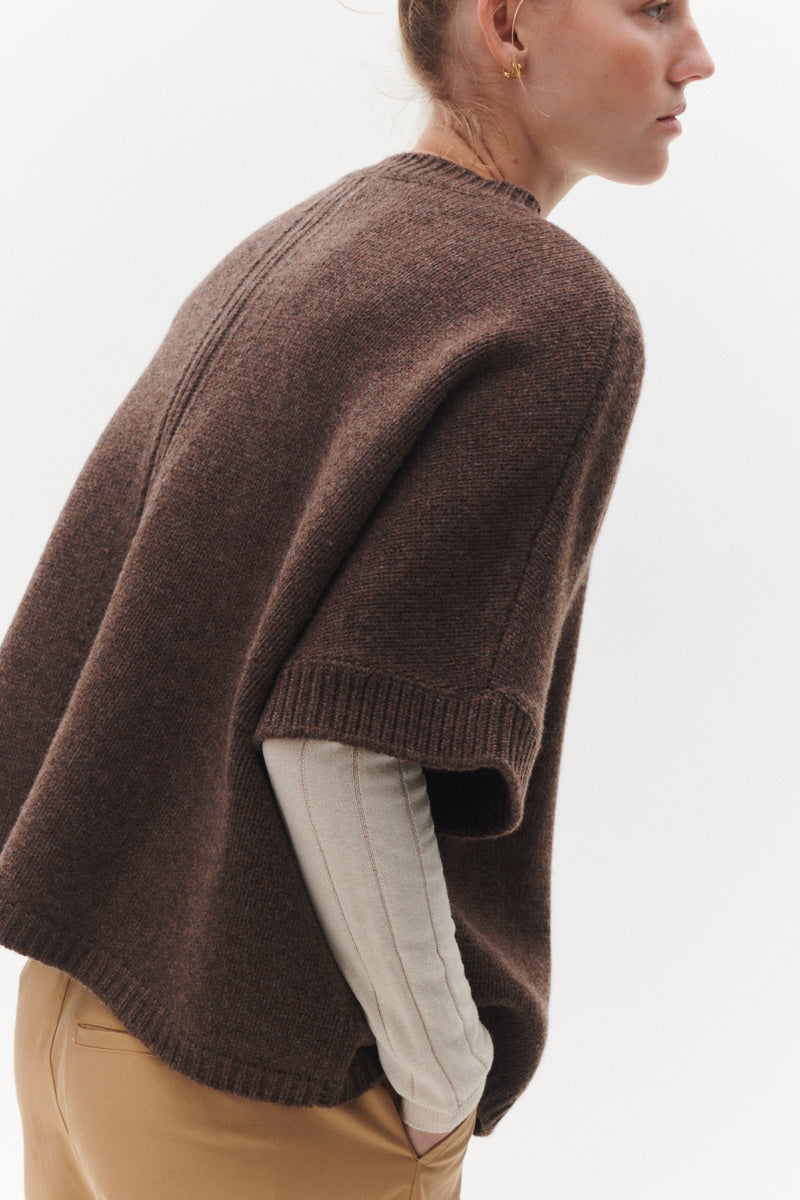 Beta Studios Malle Vest Knit Walnut