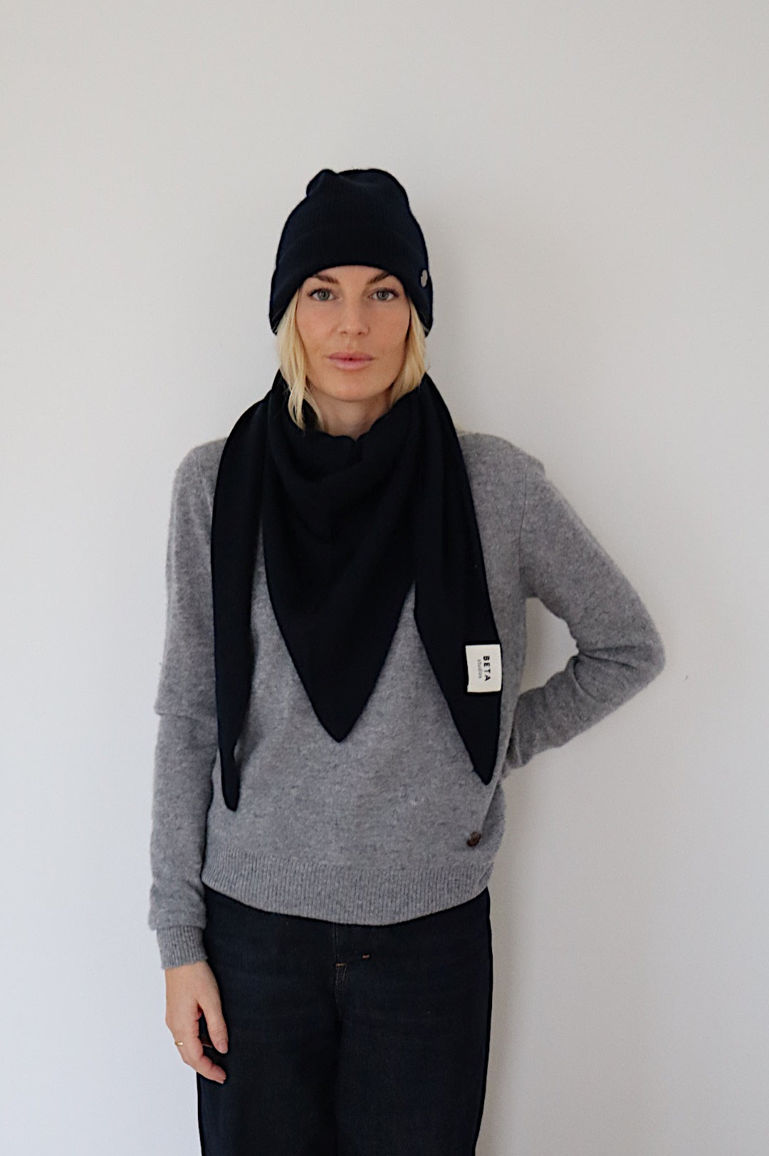 Beta Studios Andrea Triangle Scarf Accessories Cashmere Black